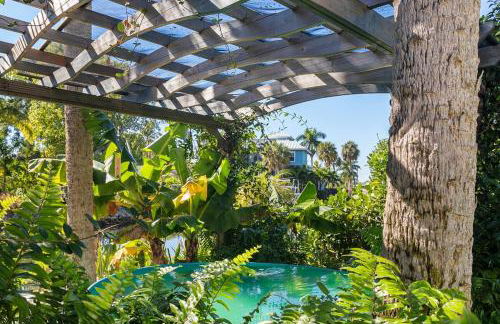 Waterfront Home Just Minutes To Beach - Photo 21