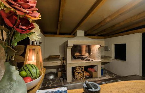 Cozy Home In Naselje Muzini With Sauna - Foto 24