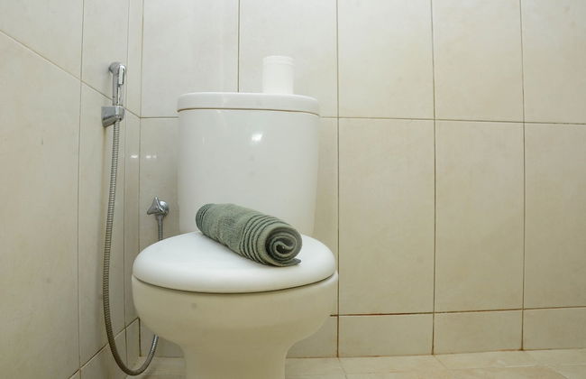 Comfort And Strategic Studio At The Nest Puri Apartment By Travelio - Foto 7