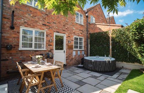 Stylish 2 Bedroom Cottage With Hot Tub And Parking - Foto 19