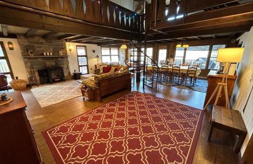 Lakefront Cabin Pvt Beach and Dock - Sunset Marina - Foto 3