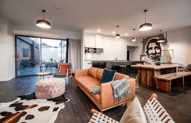 Change Overnight - Foto 1