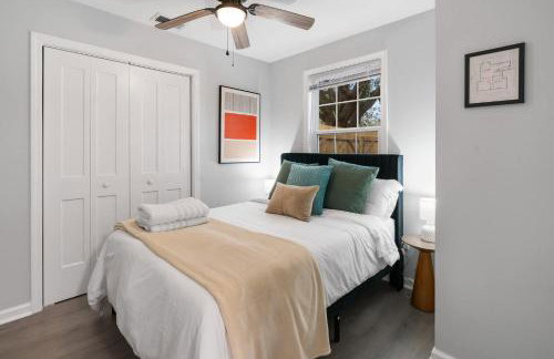 Palmetto Porch - Family Home Near Park Circle - Foto 13