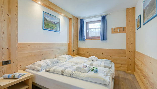 Italia 2 Ski in-Ski out 50m - Foto 2, Habitación