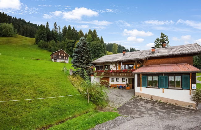 Chalet in Schwarzenberg Near Ski Lift - Photo 31