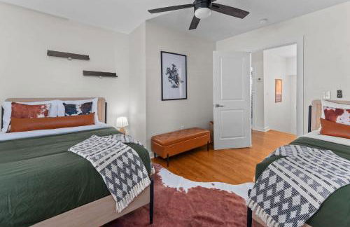 Sleeps 16 - Roof Top - Game Room - Pet Friendly - Foto 31