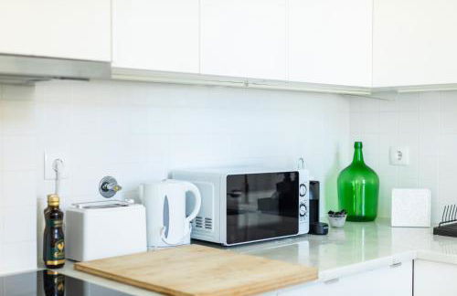 Ambassador Balcony Suites - Photo 7