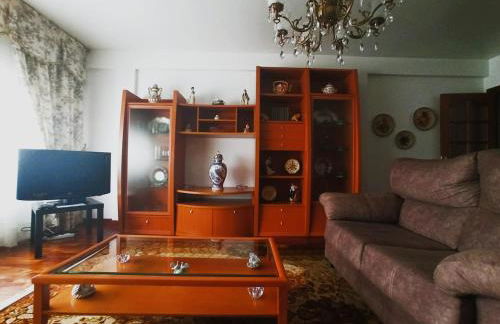 Piso Amplio y Céntrico en Mugardos - Photo 5