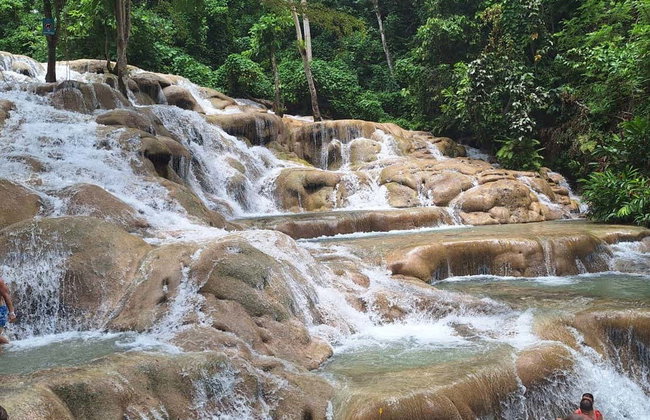 Dunn's River Falls Day Trip - Photo 4