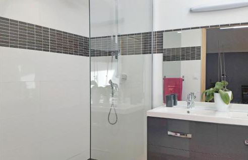 Nice Home In Narbonne With Sauna - Foto 22