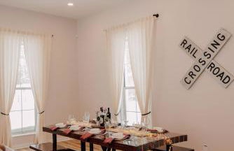 Unique Old Train Station 15 Minutes from Boyne - Foto 9