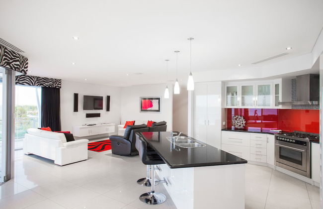 Spinnakers by Rockingham Apartments - Photo 5