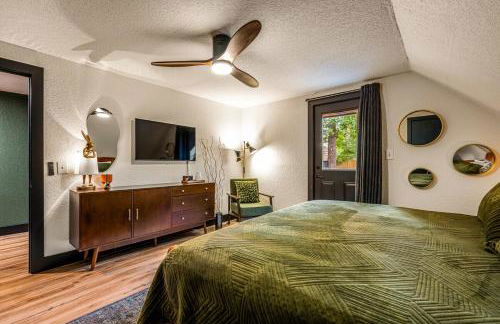 Modern A Frame Cottage - Photo 9