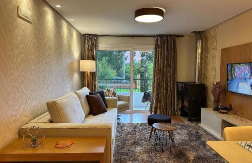 Tranquilidade próximo ao centro de Canela - Foto 8