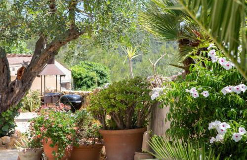 Sitges Hill Retreats-Masia Nur 22 bedrooms divided over 9 houses for max 44 guests - Foto 6