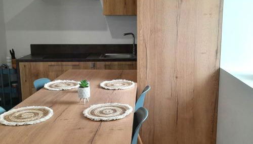 Au numéro 10 - Foto 4