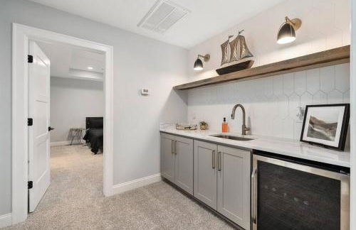 New Home, Dock, Home Theatre Projector, Hot Tub, Fire Pit, Kayaks - Foto 11