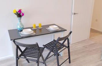 Modern 2 BR Apartment near Town - Foto 8