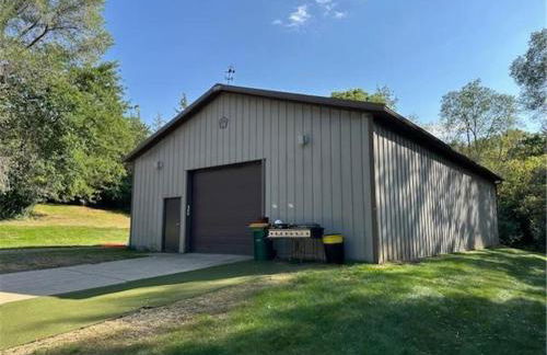 Large Recreational Retreat - Foto 33