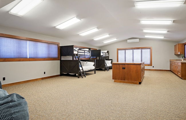 Raz Hideaway 7 Bedroom Mountain Ranch - Photo 7