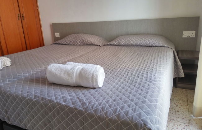 Elenapa Holiday Apartments - Foto 3