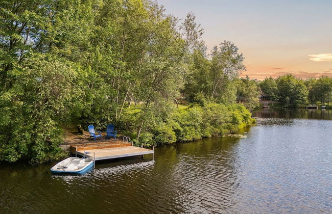 Waterside Haven by Avantstay Lakefront Hot Tub Game Room Fire Pit - Photo 44