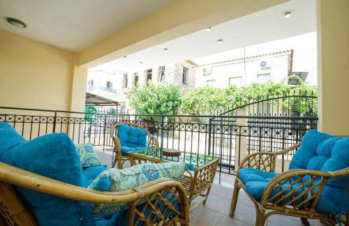 Gold n Blu Petalidi - Foto 55