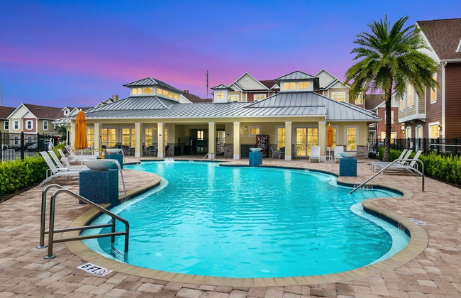 5 BR 6 BA Villa 5min Disneyworld Hot Tub BBQ - Foto 16