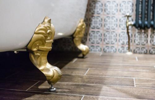 Skeldale House 'All Creatures Great & Small' Luxury Apartments & Studios in Askrigg, Yorkshire Dales - Photo 16