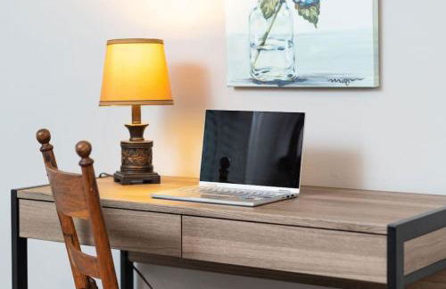 Stone Cottage 3 Bedroom Getaway - Stroll to DT Franklin - Historic Blakely House - Foto 29