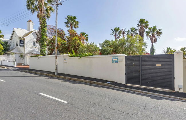 Tropical 1BD Hideaway Near Queens Beach, Fresnaye! - Foto 21