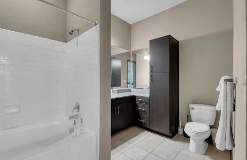 Cozy 2BR- Pool,Gym,Pkng,Near BOK Ctr&Arts Dstrct - Photo 53