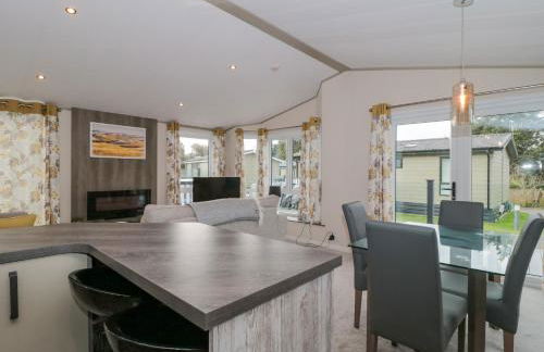 Gwydn Lodge - Photo 7