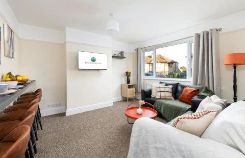 Long Stays-4bed house-Parking-By FabAccommodation - Foto 11