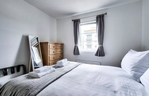 GuestReady - Stylish Apt w/ Parking near Edinburgh - Foto 26
