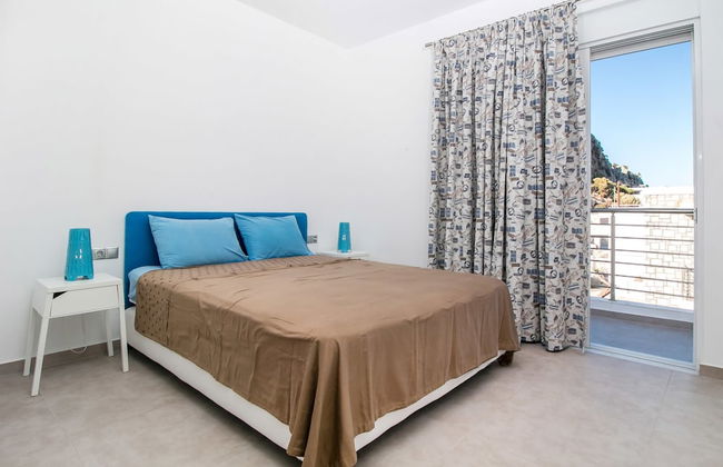 Luxury Villa Near Sea in Kalithies with Hot Tub - Foto 4