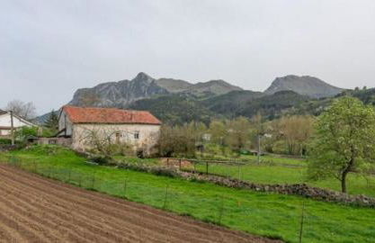 Familiar bajo con jardín en Gibaja - Foto 19