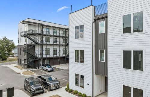 Nashville Townhouse with Rooftop & Modern Comfort - Foto 64