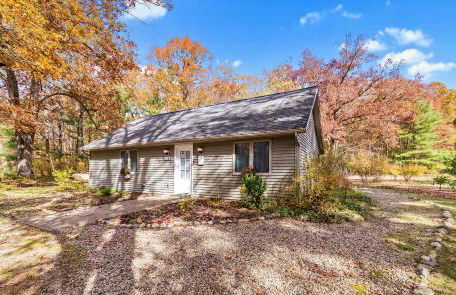 Dog-Friendly Cozy Home with Hot Tub and Lake Access - Foto 1