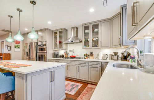 2 Mi to Duke and Dtwn Durham Modern Home with Patio! - Foto 10