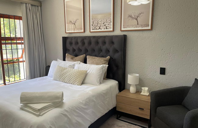 3 Bedroom Apartment in the Heart of Sandton - Photo 12