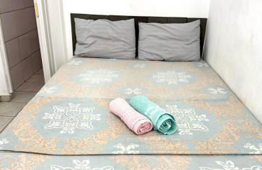 APT-10 Completo Com Ar-Condicionado Garagem Predio Central Perto de tudo - Foto 5