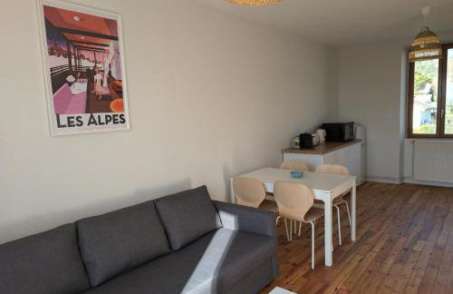 Appart 65m2 avec 2 chambres dans ferme rénovée - Parking gratuit - Grande vue montagnes - Foto 10