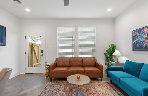 NEW Acadian House KING Bed Cajun Luxury Nespresso - Foto 21