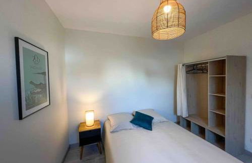 4 Ch - 10 pers - Grande Maison - Parking - Jardin - BBQ - Foto 33