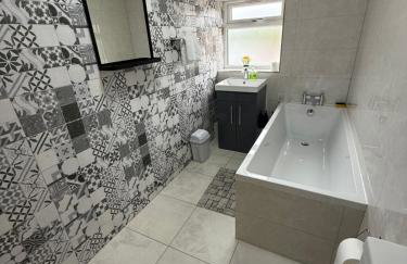 Luxurious 3 bedrooms flat near New Cross,Wolverhampton No Parties or events - Foto 24