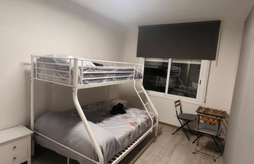 APARTAMENTO FAMILIAR a 100 mts de la Playa Reformado 2025 con WIFI - Photo 3