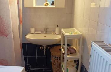 Detached house with a lovely yard 5' walk from Metro Station Agios Dimitrios and METRO MALL - Foto 15