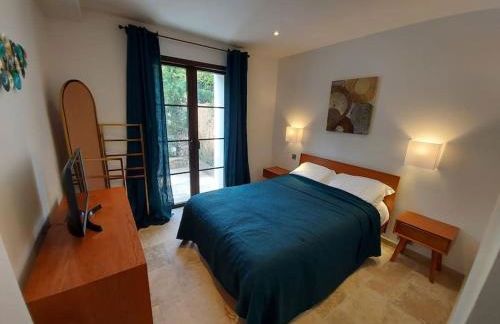 Villa avec piscine proche mer et saint tropez - Foto 8