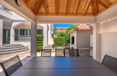 Sea Flower Beachfront Villa - Foto 11